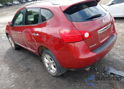 2013 Nissan Rogue Sv z USA, uszkodzony, nr VIN JN8AS5MT5DW017951